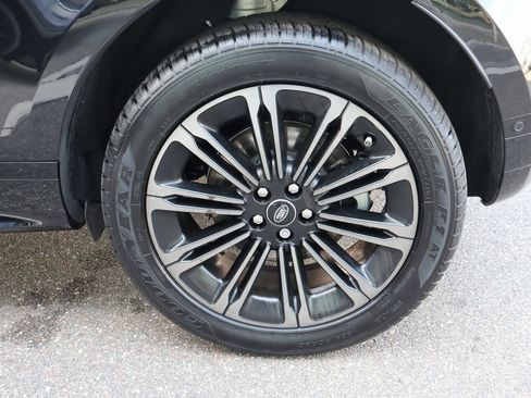 Used 2026 Land Rover Range Rover Evoque Dynamic SE image 8