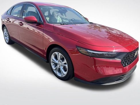Used 2025 Honda Accord LX image 5