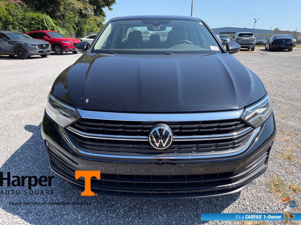 Used 2024 Volkswagen Jetta SE w/ Panoramic Sunroof Package FWD image 8