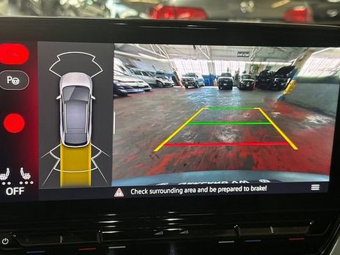 Certified 2023 Volkswagen ID.4 Pro image 25