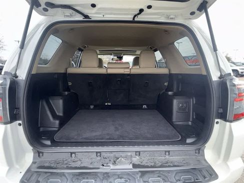 Used 2022 Toyota 4Runner SR5 Premium image 22