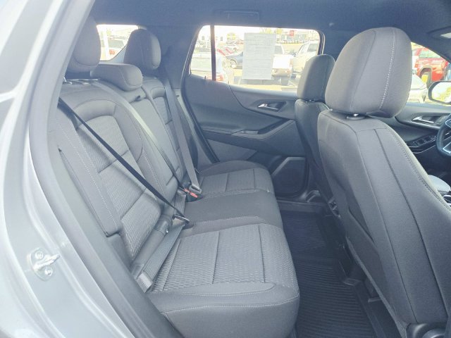 Used 2026 Chevrolet Equinox LT FWD image 11