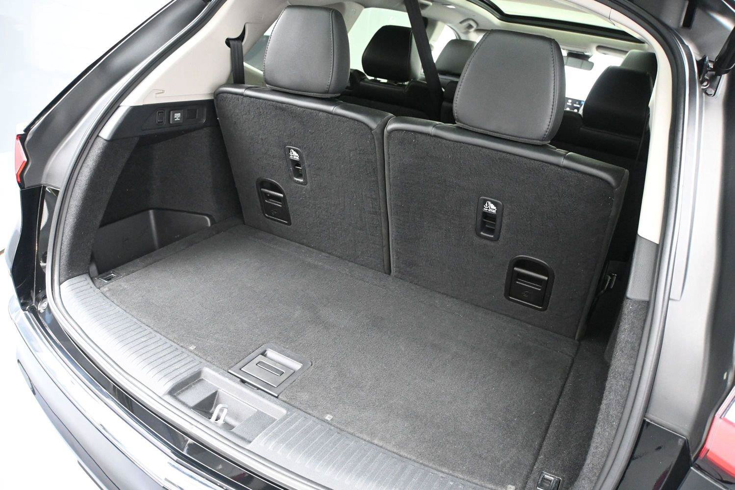 Used 2022 Acura MDX SH-AWD image 16