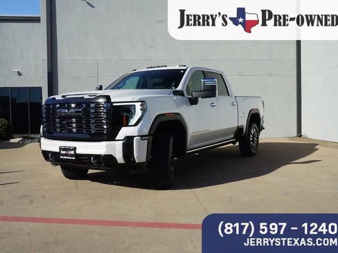 Used 2025 GMC Sierra 2500 Denali Ultimate w/ Max Trailering Package image 1