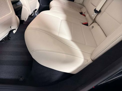 Used 2025 Mercedes-Benz GLE 350 4MATIC w/ Driver Assistance Package image 31
