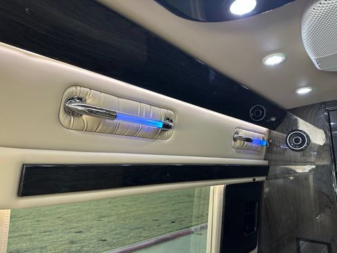 Used 2022 Mercedes-Benz Sprinter 3500 image 26