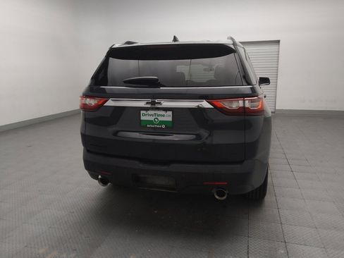 Used 2021 Chevrolet Traverse LT FWD image 7