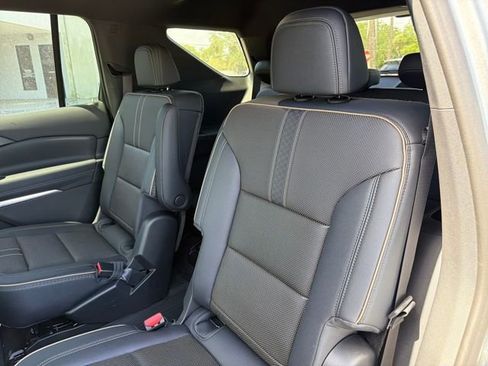 New 2026 Chevrolet Traverse High Country FWD image 23
