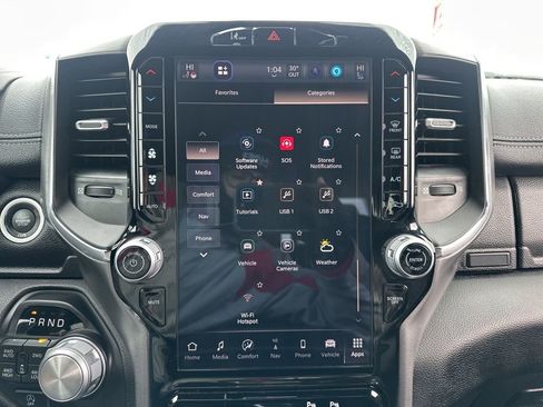 Used 2025 RAM 1500 Laramie image 39