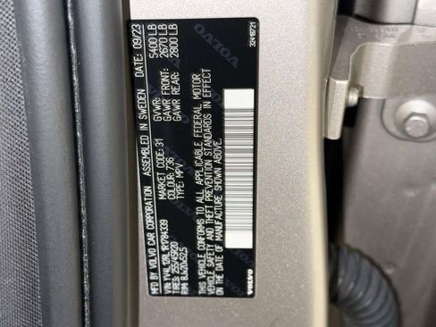 Used 2024 Volvo XC60 B5 Plus image 7