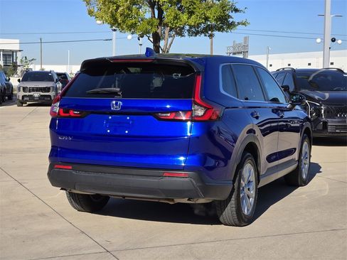 Used 2024 Honda CR-V EX image 4