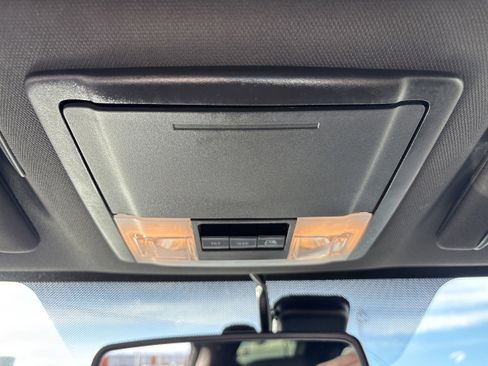 Used 2013 Ford F150 Platinum image 22