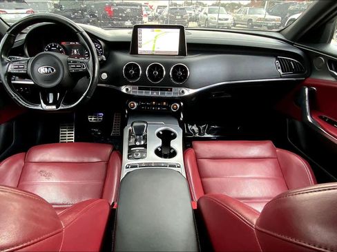 Used 2019 Kia Stinger GT2 image 15