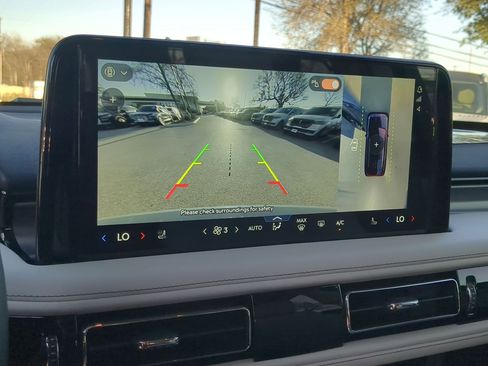 New 2026 Lincoln Aviator AWD image 16