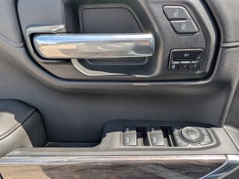 Used 2020 Chevrolet Silverado 1500 LTZ w/ LTZ Plus Package AWD/4WD image 20