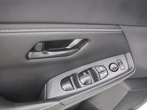 Used 2025 Nissan Sentra S image 18