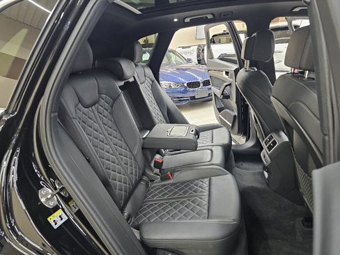 Used 2018 Audi SQ5 Prestige w/ Prestige Package image 24