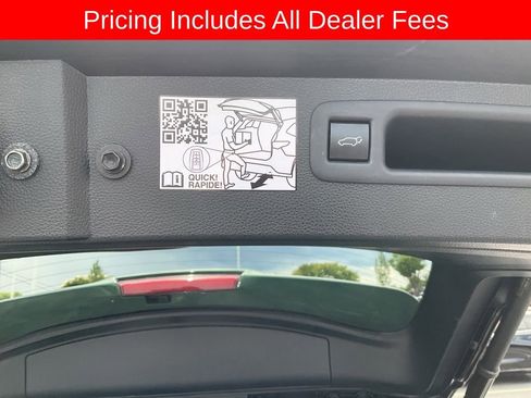 Used 2023 Toyota Highlander Limited AWD/4WD image 17
