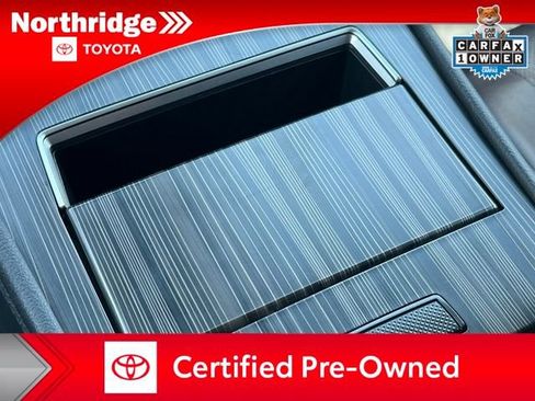 Certified 2024 Toyota Sienna Platinum FWD image 37