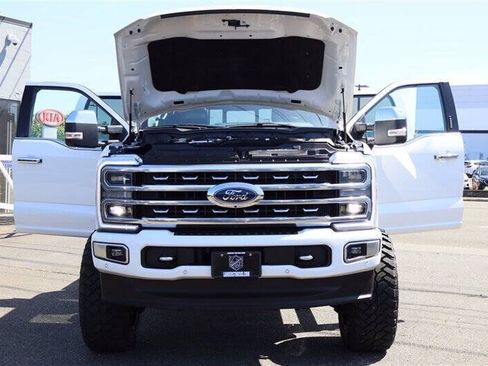 Used 2024 Ford F250 Platinum AWD/4WD image 47