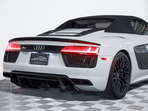 Used 2018 Audi R8 V10 plus image 7