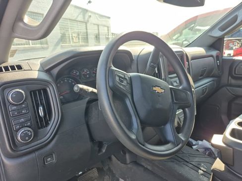 Used 2023 Chevrolet Silverado 1500 Custom AWD/4WD image 10