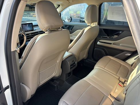 Certified 2022 Lincoln Corsair AWD w/ Premium Package image 27