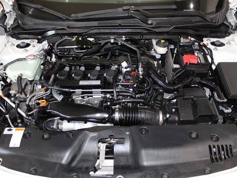Used 2017 Honda Civic Touring image 10