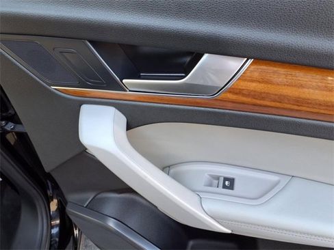 Used 2021 Audi Q5 2.0T Premium Plus image 23