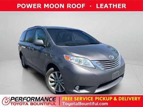 Used 2017 Toyota Sienna XLE w/ XLE Navigation Package AWD/4WD image 1