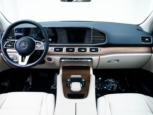 Used 2022 Mercedes-Benz GLE 350 4MATIC image 10