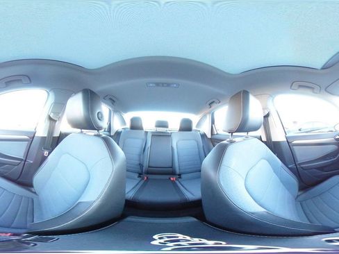 Used 2025 Volkswagen Jetta SE image 41