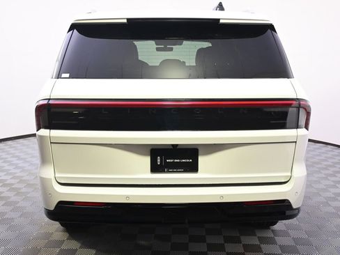 New 2026 Lincoln Navigator Black Label AWD/4WD image 5