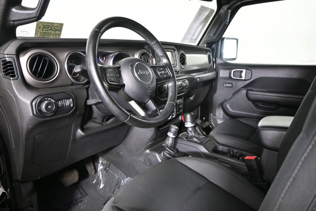 Used 2020 Jeep Wrangler Sport AWD/4WD image 21