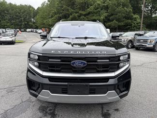 Used 2025 Ford Expedition Platinum w/ Platinum Ultimate Package AWD/4WD video 2