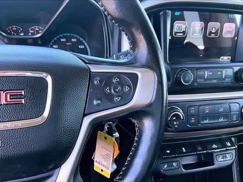 Used 2018 GMC Canyon Denali image 18