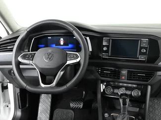 Certified 2022 Volkswagen Jetta SE video 3
