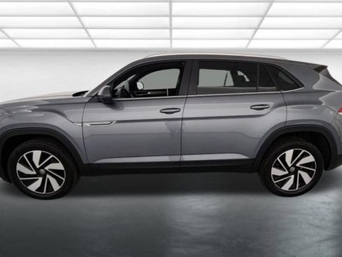 Used 2024 Volkswagen Atlas Cross Sport SE w/ Black Wheel Package AWD/4WD image 3