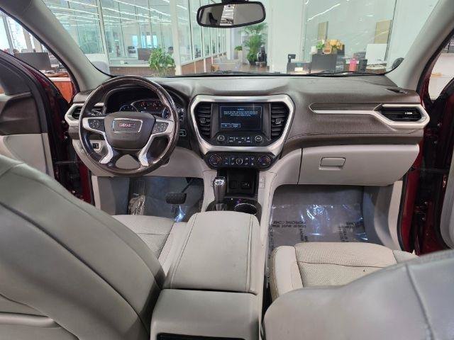 Used 2018 GMC Acadia SLT w/ LPO, Floor Liner Package AWD/4WD image 10