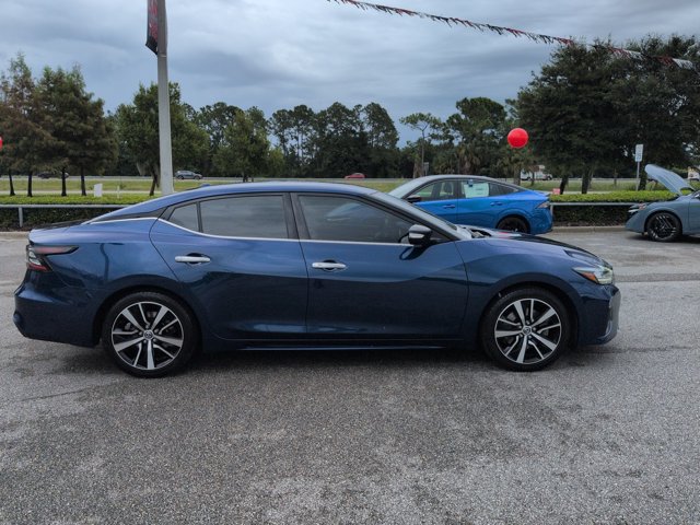 Used 2022 Nissan Maxima SV w/ Floor Mat Group FWD image 4