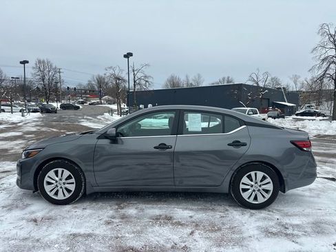 Used 2025 Nissan Sentra S image 2