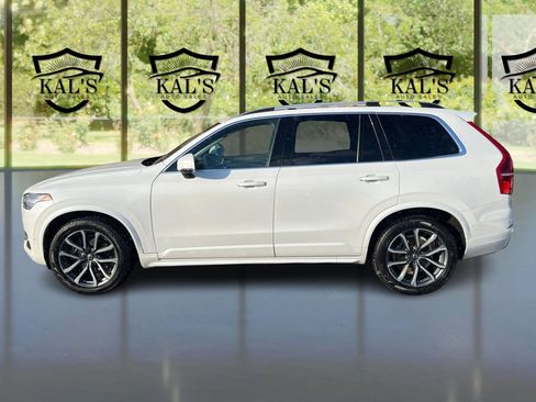Used 2019 Volvo XC90 T6 Momentum w/ Advanced Package image 8
