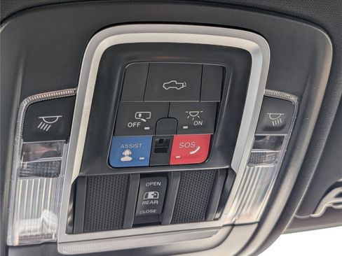 Used 2023 RAM 2500 Limited image 36