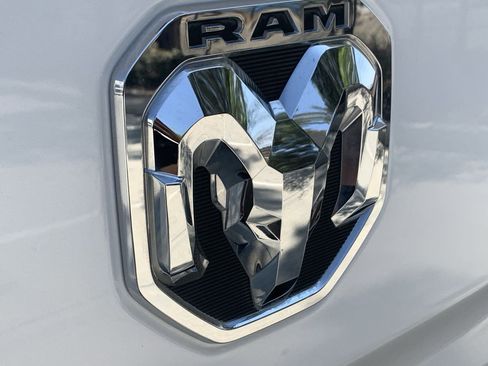 Used 2019 RAM 1500 Laramie image 9