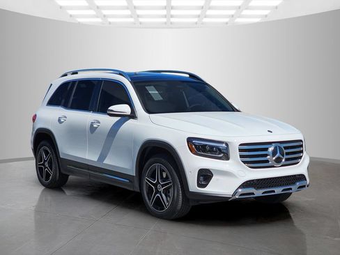 Used 2026 Mercedes-Benz GLB 250 image 8