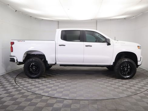 Used 2021 Chevrolet Silverado 1500 Custom image 4
