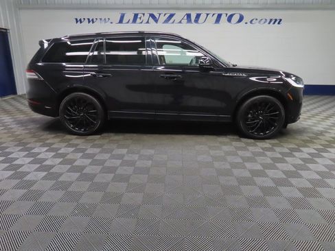 Used 2025 Lincoln Aviator Reserve w/ Equipment Group 201A AWD/4WD image 2