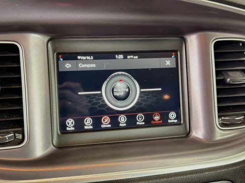 Used 2022 Dodge Charger SXT RWD image 22