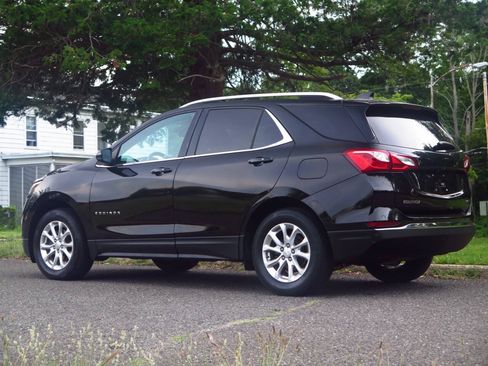 Used 2018 Chevrolet Equinox LT w/ Sun & Infotainment Package AWD/4WD image 3