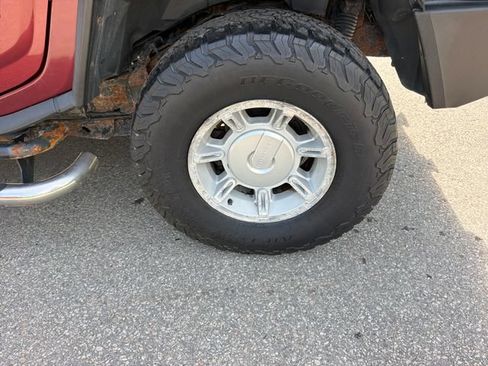Used 2004 HUMMER H2 w/ Preferred Equipment Group AWD/4WD image 29